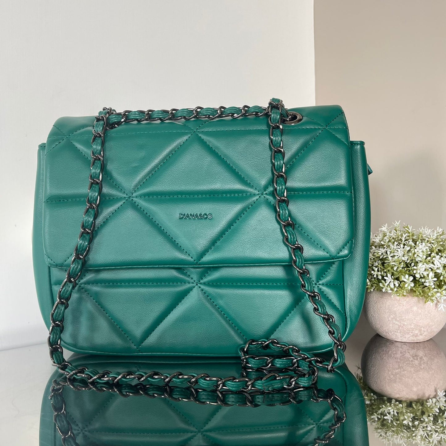 Borsa Holly
