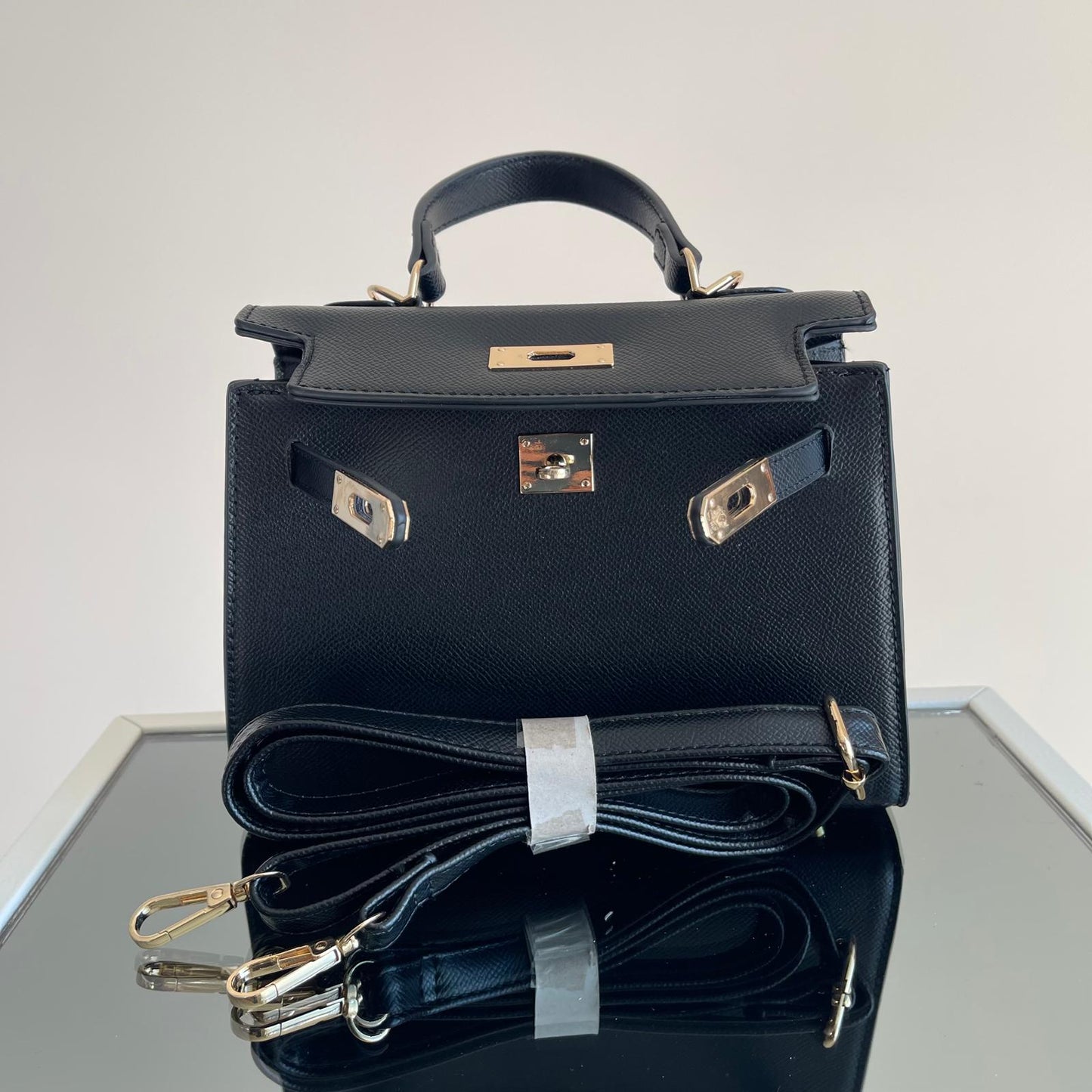 Borsa Eva