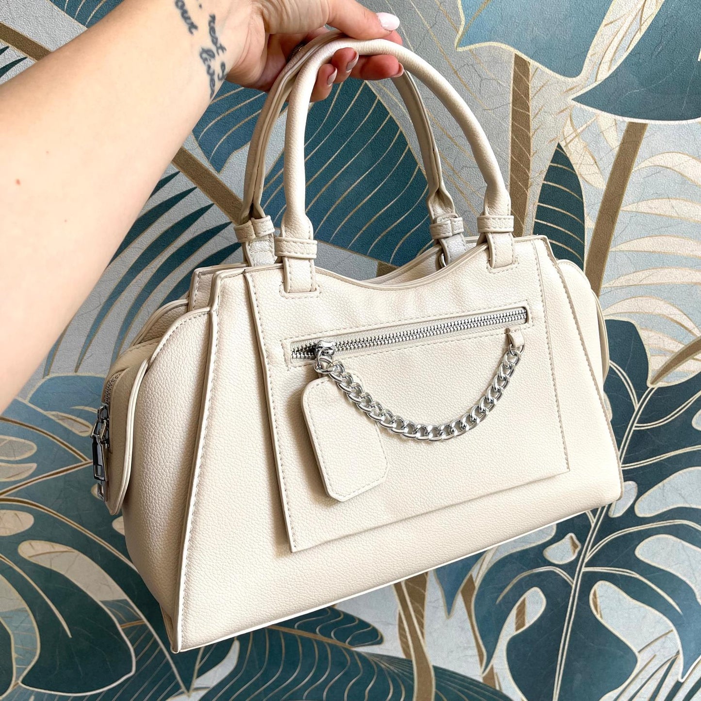 Borsa Cassandra