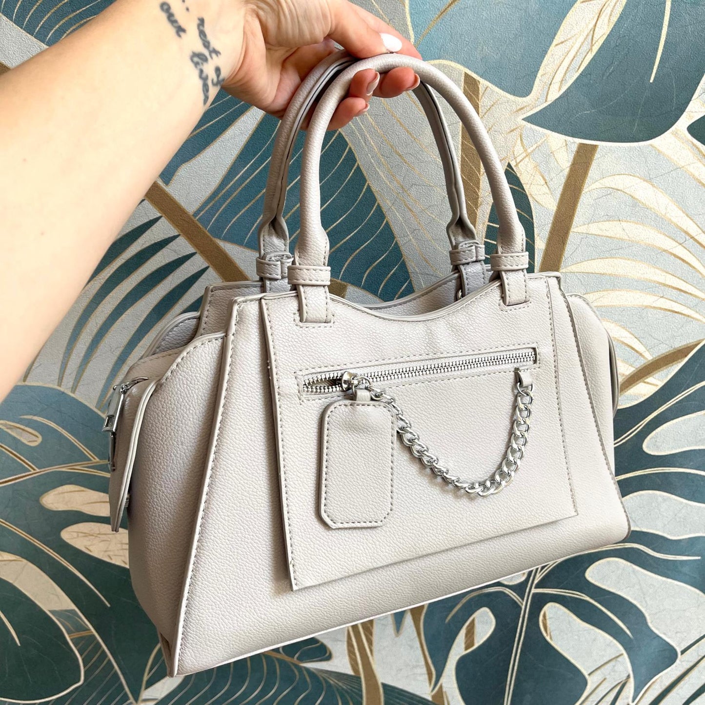 Borsa Cassandra