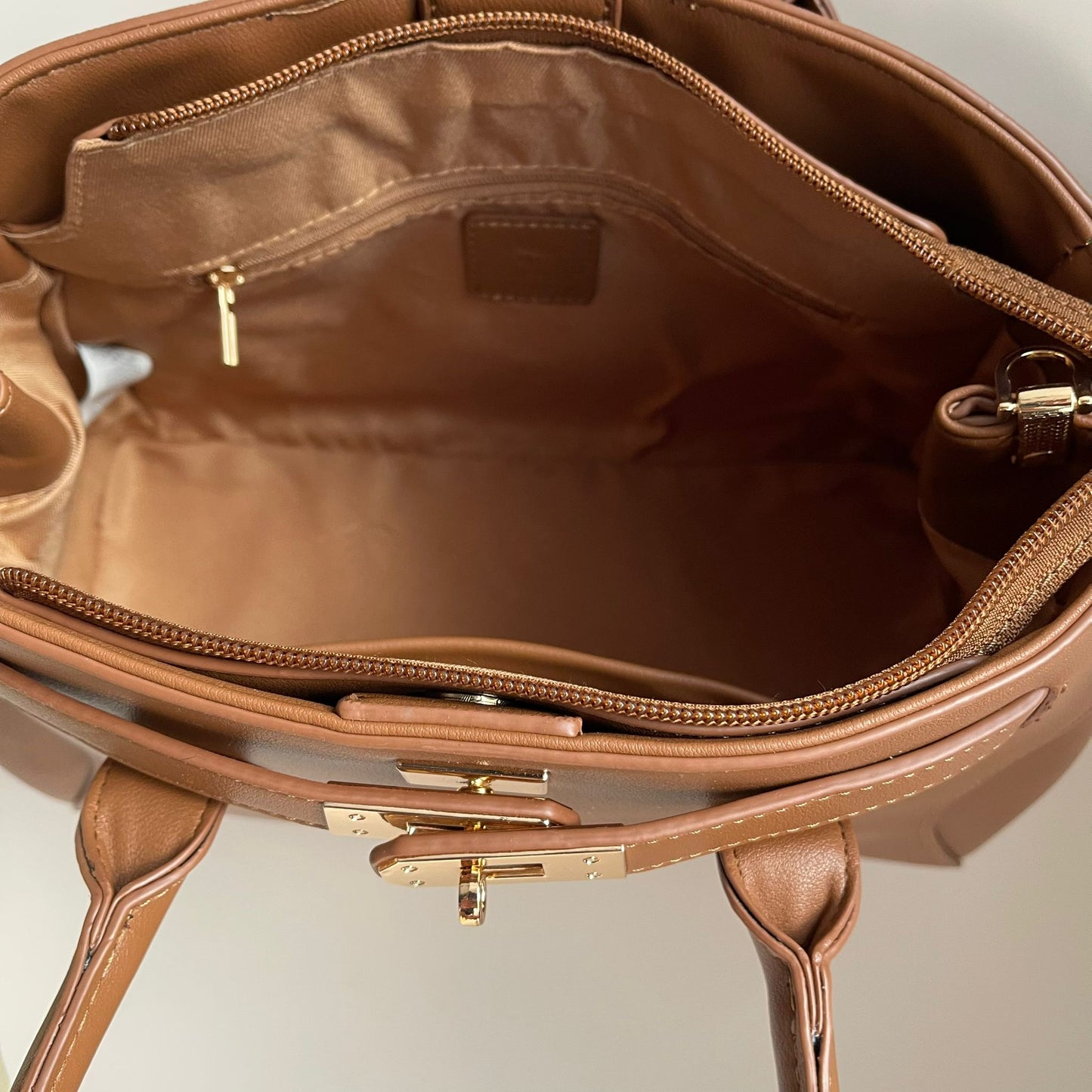 Borsa Mira